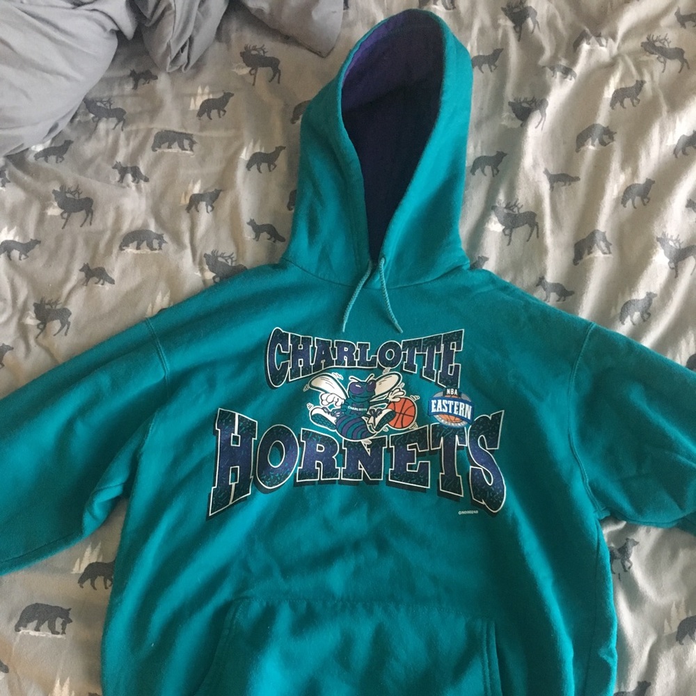 Vintage Charlotte Hornets hoodie